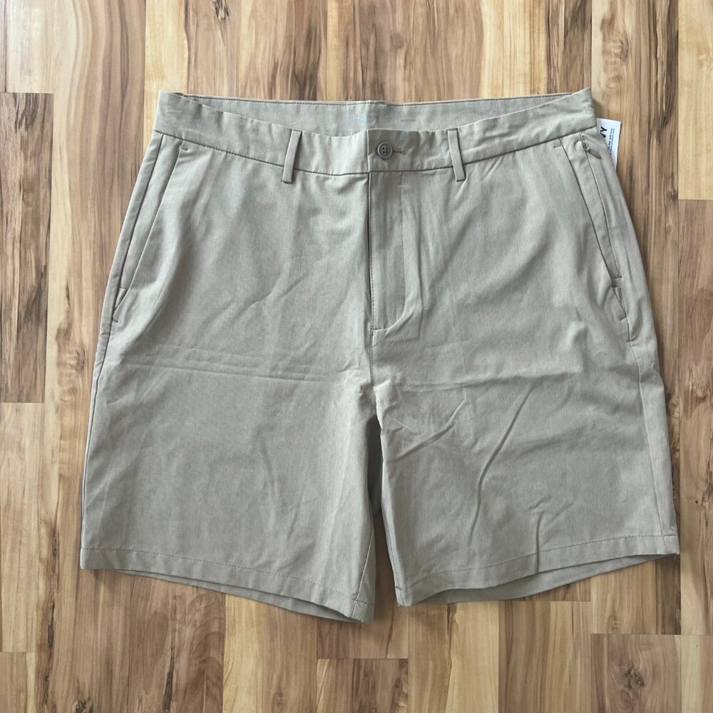 NWT Men's Old Navy Dri-Fit Shorts, Khaki, Size 36